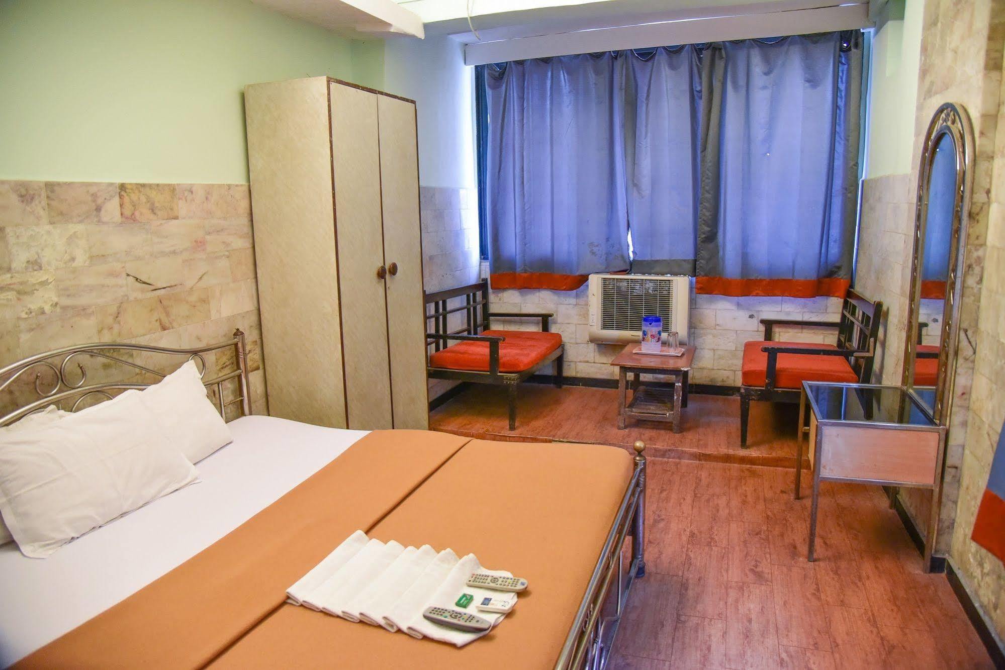 Hotel Evergreen Mumbai Eksteriør bilde