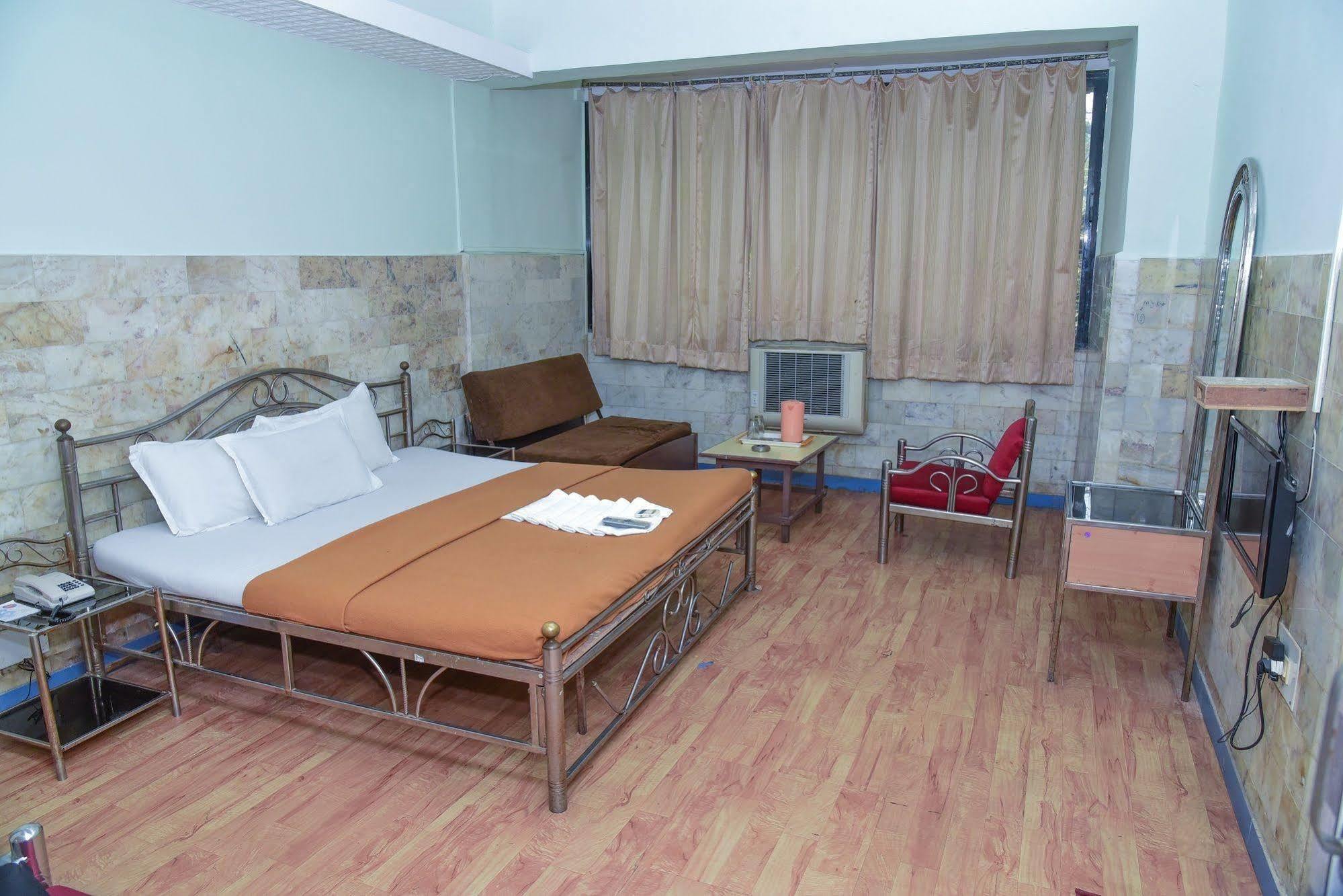 Hotel Evergreen Mumbai Eksteriør bilde