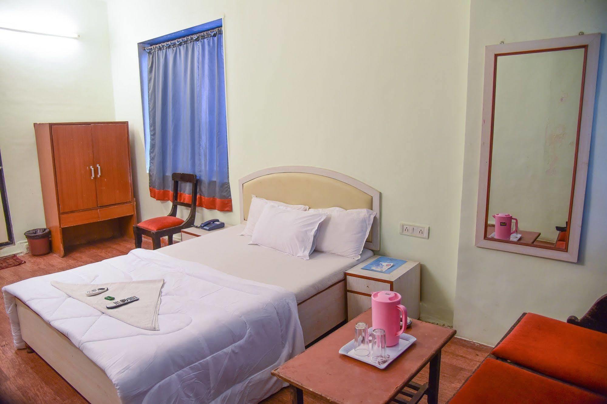 Hotel Evergreen Mumbai Eksteriør bilde